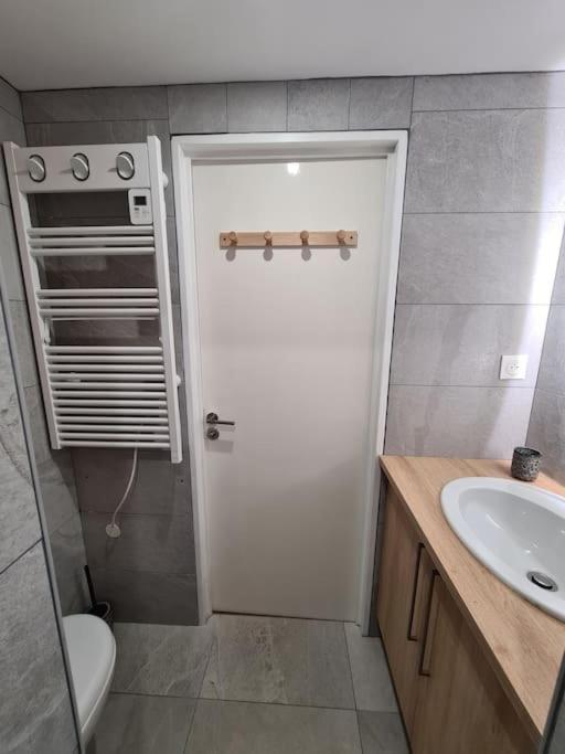 Appartement Au Calme Dans Residence Avec Piscine Boersch Екстериор снимка